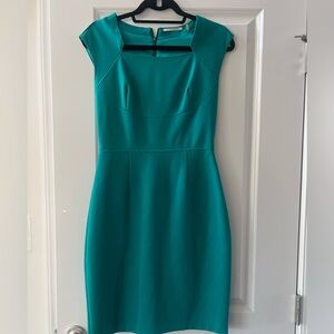 T Tahari Green Sheath Midi Dress with Square Neck